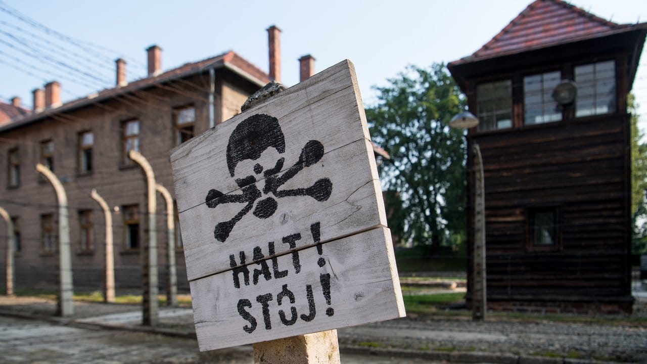 KZ-Gedenkstätte Auschwitz: Beim Polen-Besuch von Außenminister Maas dürfte es unter anderem um das umstrittene polnische Holocaust-Gesetz gehen.