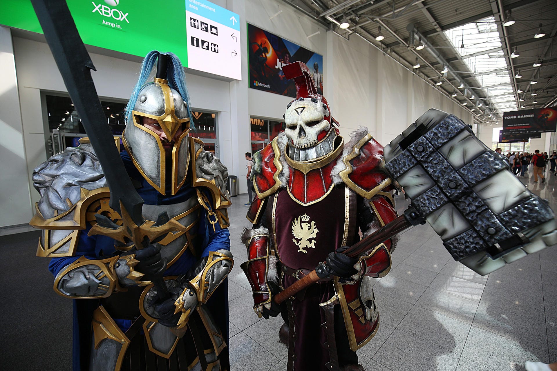 Besucher der Gamescom verkleidet als Figuren aus dem Spiel "World of Warcraft".