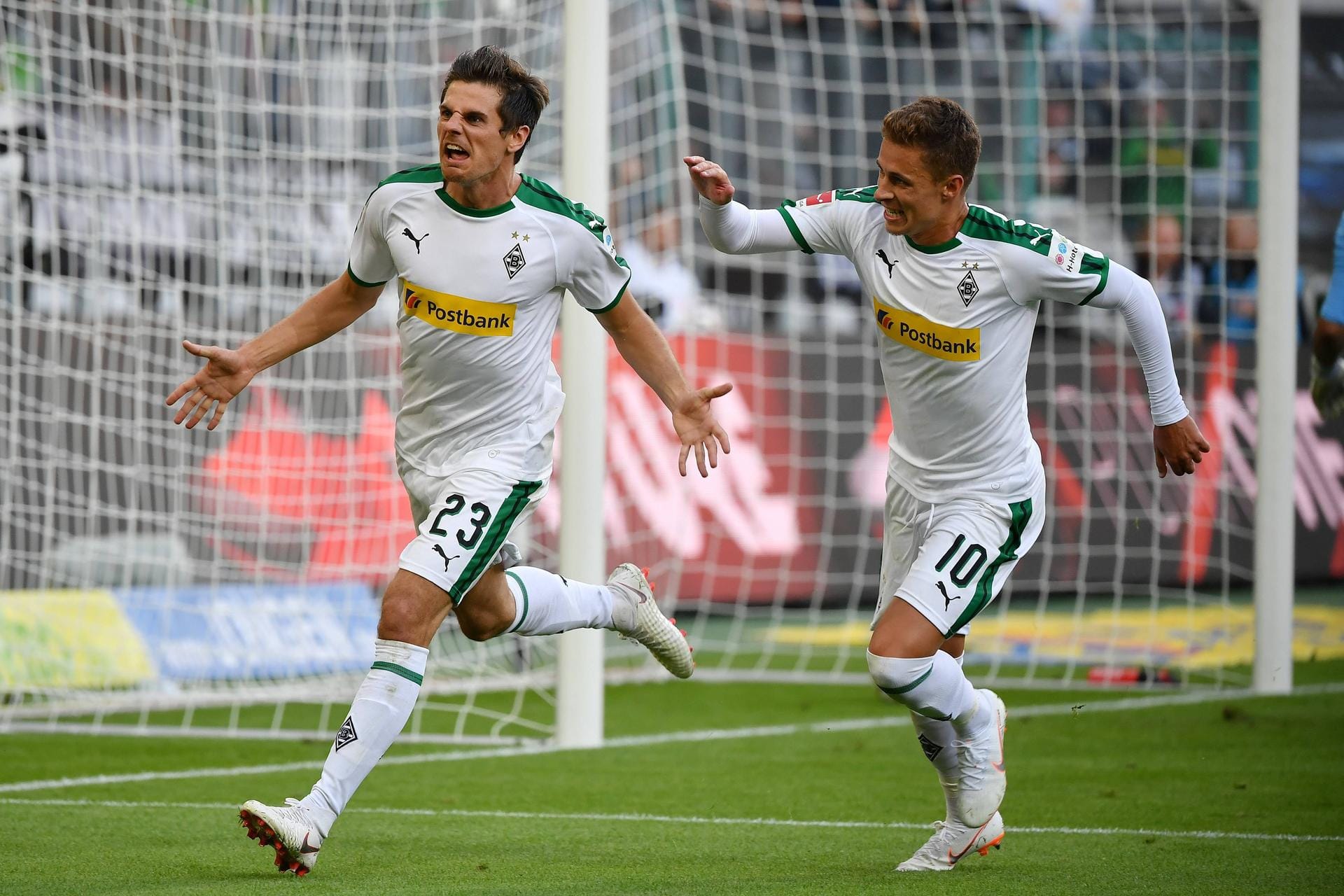 Drei Jahre lang erzielte er kein Bundesliga-Tor, dann verwandelte Jonas Hofmann den Elfmeter zum 1:0 gegen Bayer Leverkusen.