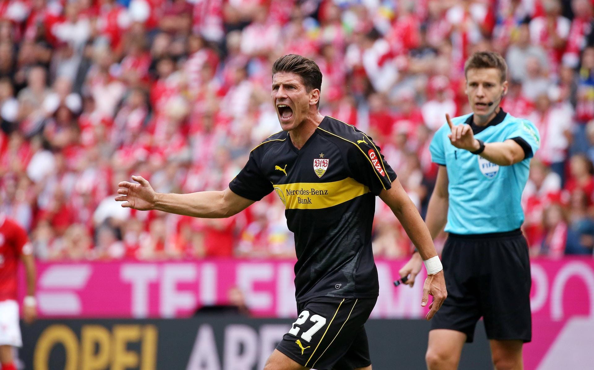 Wütend: Mario Gomez und der VfB Stuttgart haben die zweite Niederlage im zweiten Pflichtspiel kassiert. Die erste war das Aus im Pokal in Rostock.