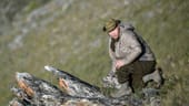 Wladimir Putin in den Bergen: Die Kleidung des russischen Präsidenten fügte sich bestens in das Landschaftsbild ein.