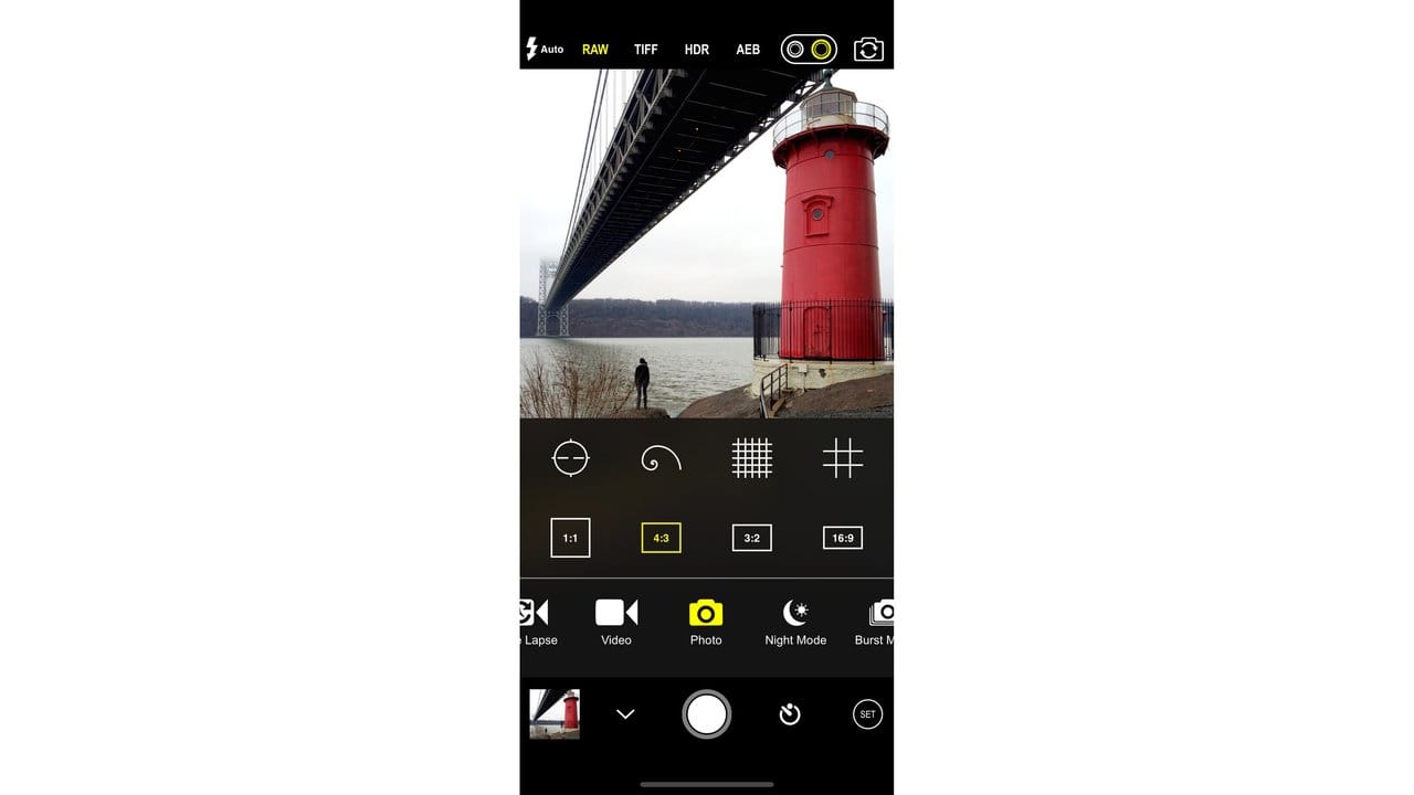"Procam 5" bietet den vollen Funktionsumfang für Profis, etwa Aufnahmen im unkomprimierten RAW-Format. "Procam 5" bietet den vollen Funktionsumfang für Profis, etwa Aufnahmen im unkomprimierten RAW-Format.
