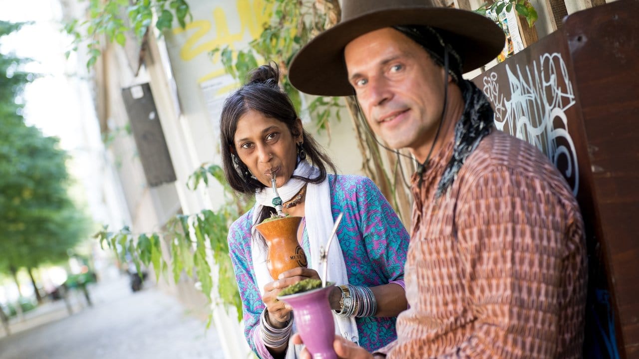 Krithika do Canto (links) hat Mate von ihrem brasilianischen Mann Fabricio (rechts) kennen- und lieben gelernt. Krithika do Canto (links) hat Mate von ihrem brasilianischen Mann Fabricio (rechts) kennen- und lieben gelernt.