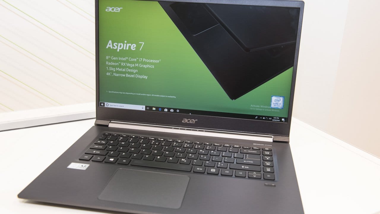 15 Zoll groß und 1,5 Kilogramm schwer ist das neue Notebook Aspire 7 von Acer. 15 Zoll groß und 1,5 Kilogramm schwer ist das neue Notebook Aspire 7 von Acer.