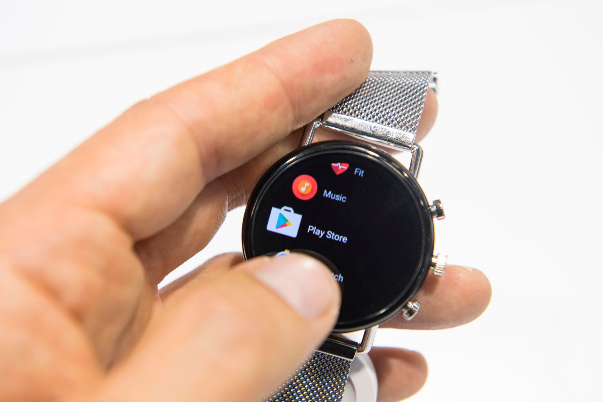 Minimalistisches Design: Die Smartwatch Skagen Falster 2 von Fossil kommt ohne den verbreiteten technischen Smart-Watch-Look aus.
