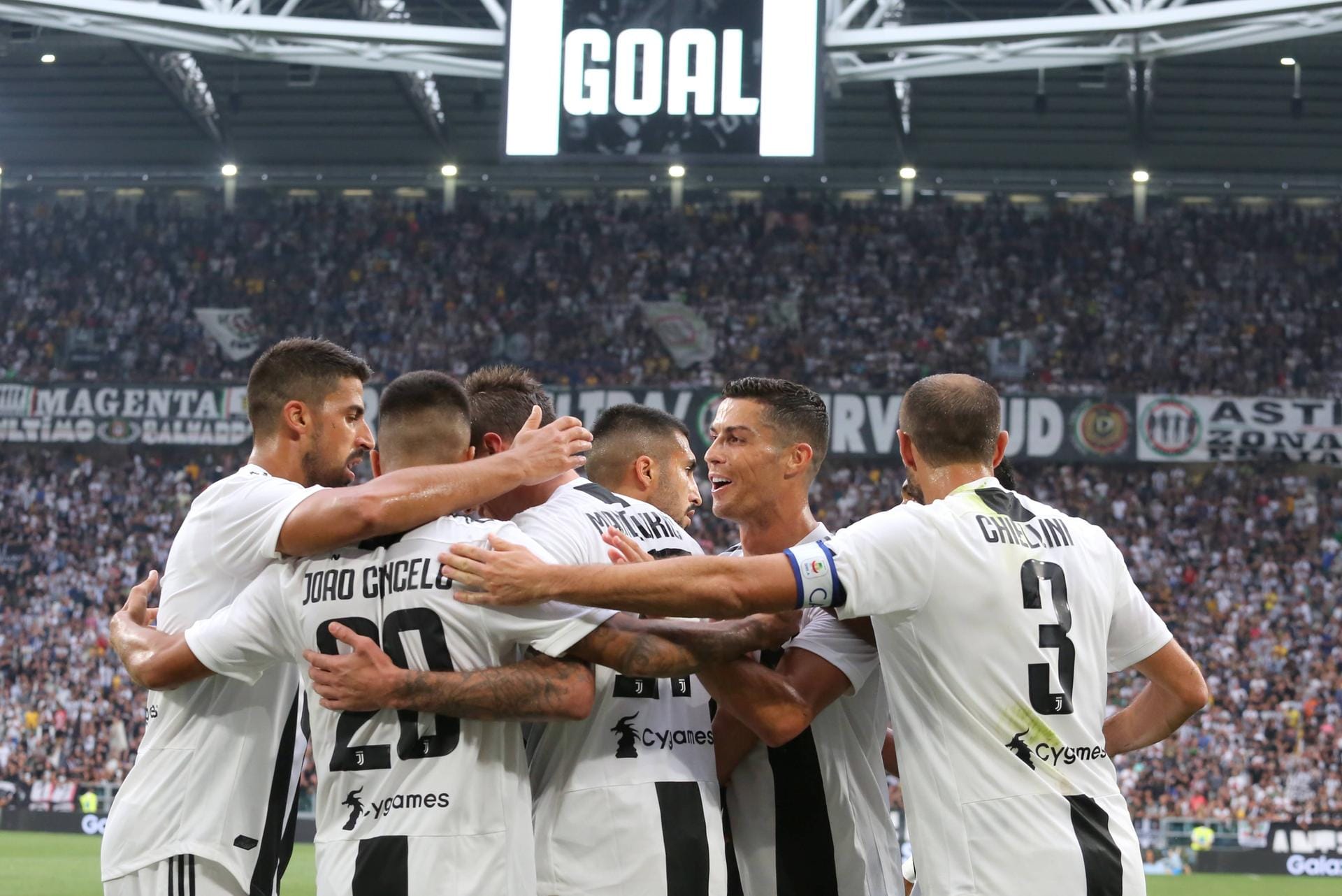 3. Juventus Turin: 257 Millionen Euro (Winter 1/Sommer 255).