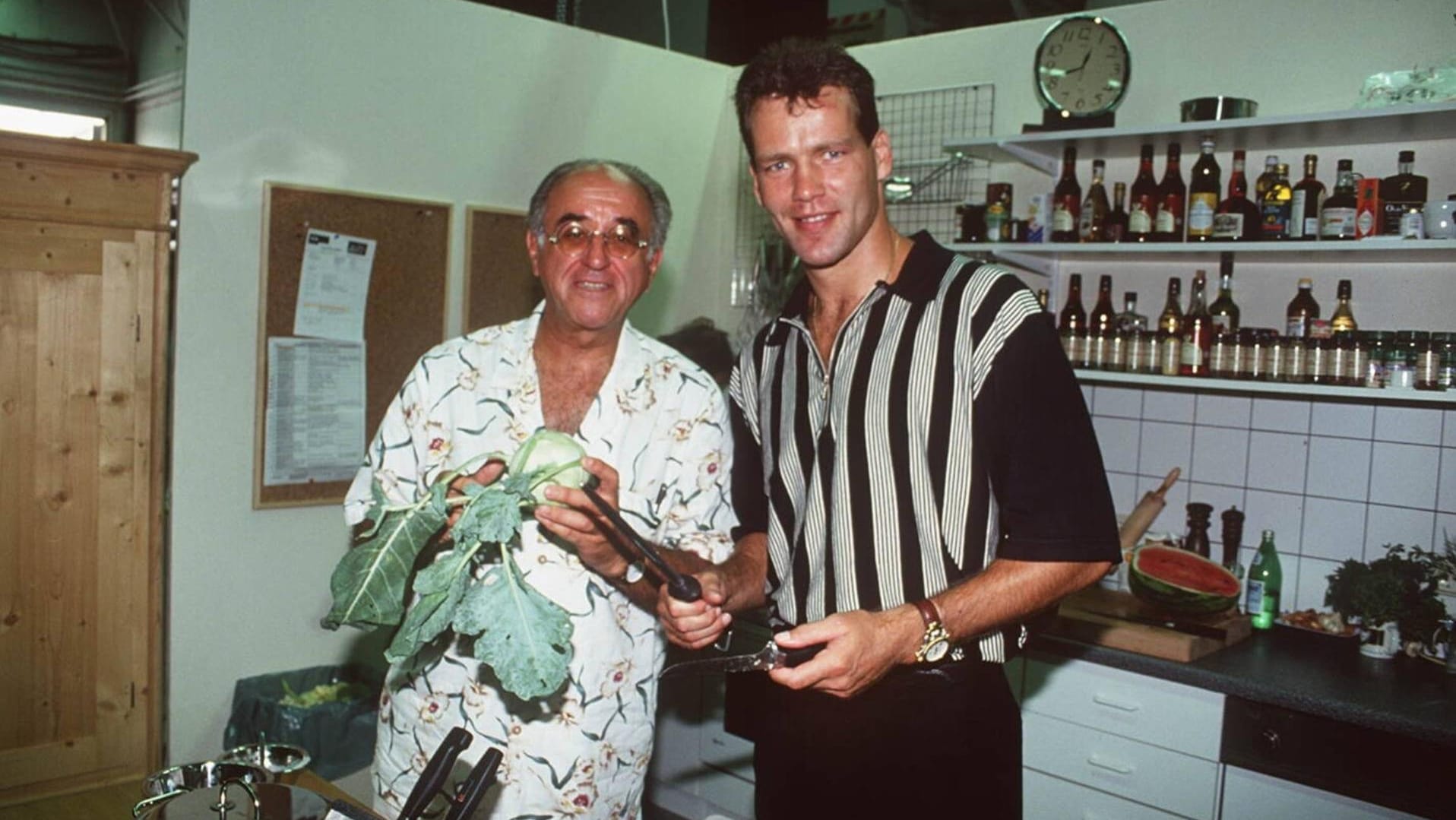 Erinnerungen an früher: Alfred Biolek (li.) und Henry Maske (r.) in der TV-Sendung "Alfredissimo!".