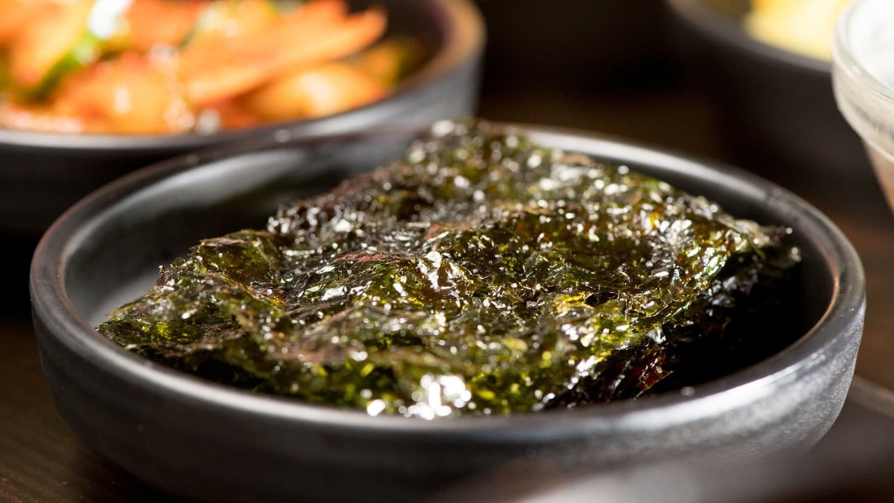 Gerösteter Seetang schmeckt so lecker, dass er sogar bei den Kindern im Restaurant "Kimchi Princess" gut ankommt.