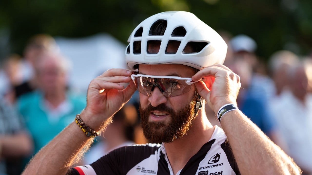 Wegen einer sich anbahnenden Erkältung hat Simon Geschke bei der Vuelta aufgegeben.