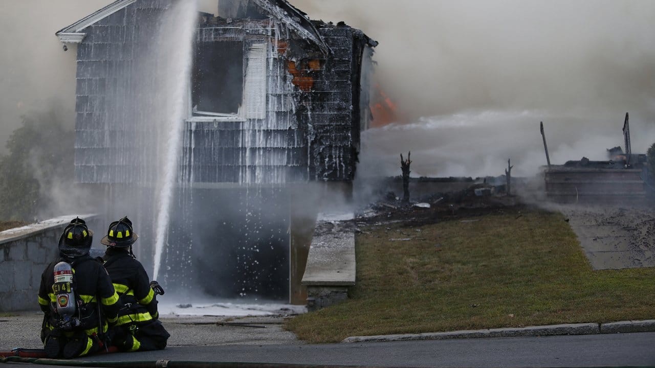 Nach einem Problem mit der Gasversorgung waren Dutzende Häuser in Brand geraten.