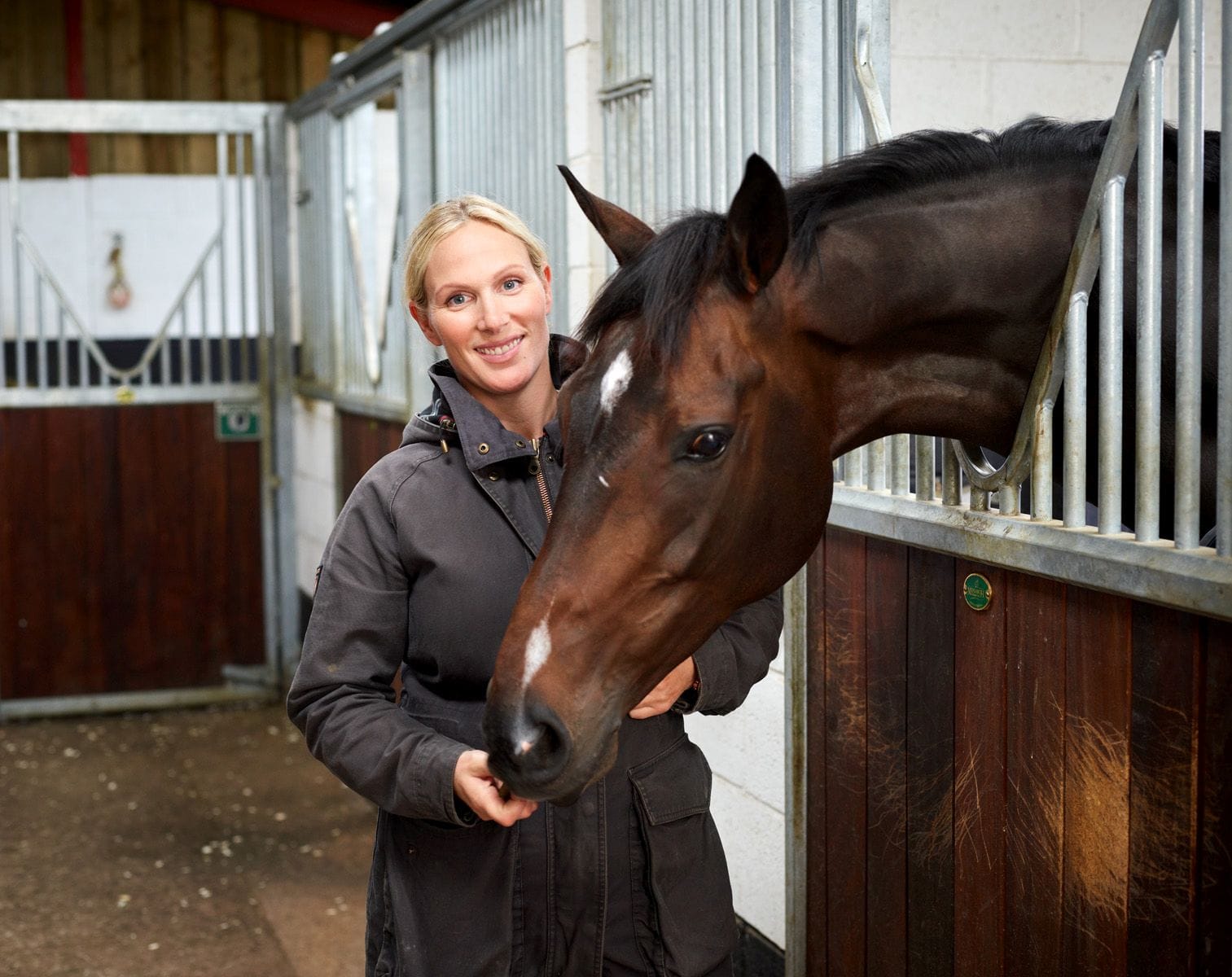 Pferdemädchen: Zara Phillips reitet selbst und verbringt viel Zeit im Stall.
