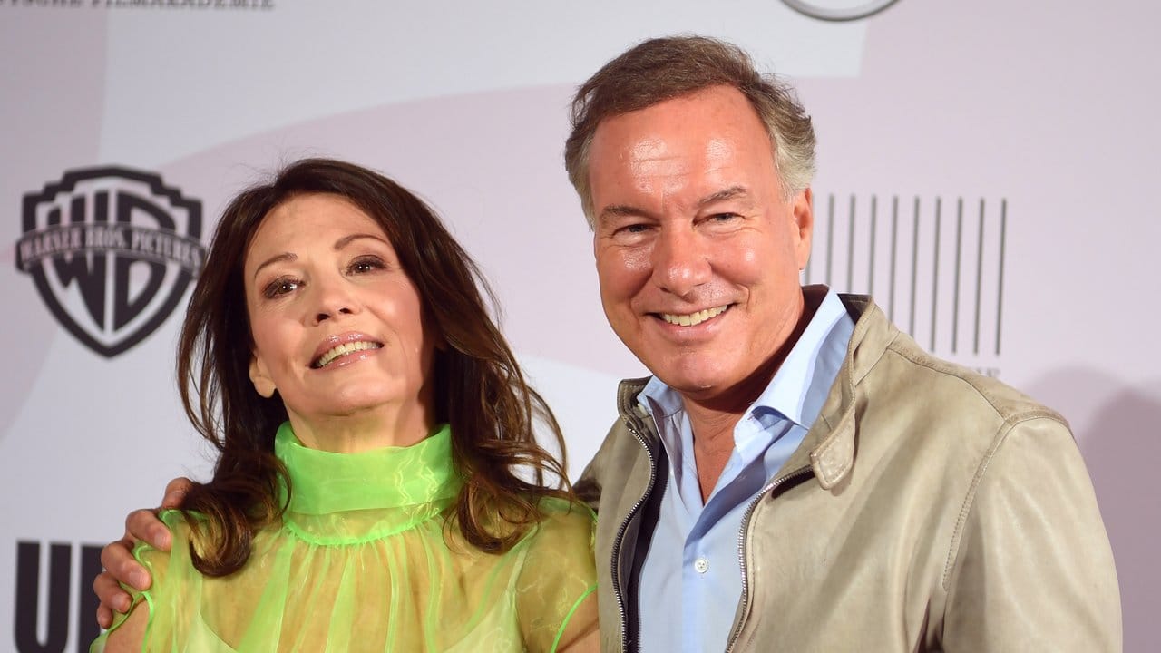 Iris Berben, Präsidentin Deutsche Filmakademie, und UFA-Chef Nico Hofmann ehren den Nachwuchs. Iris Berben, Präsidentin Deutsche Filmakademie, und UFA-Chef Nico Hofmann ehren den Nachwuchs.