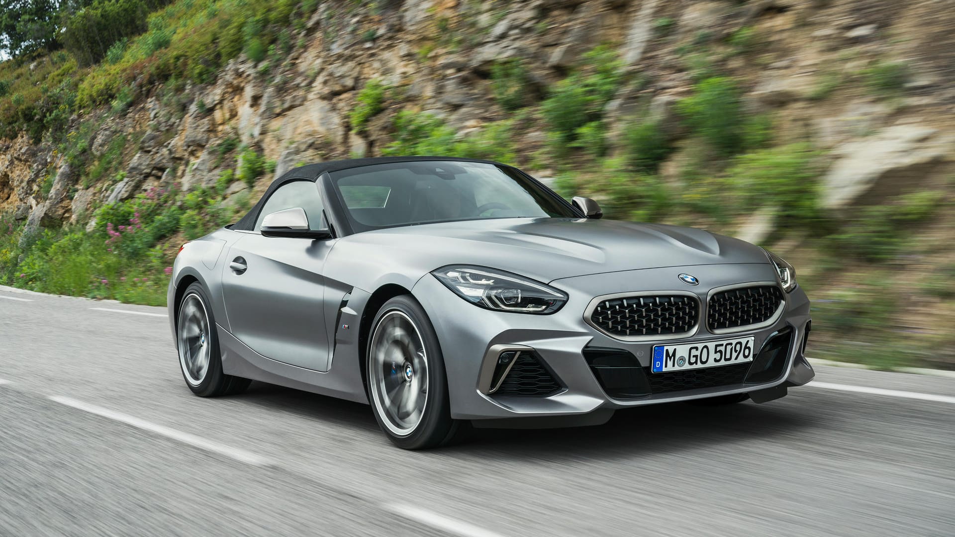 BMW Z4: Der neue Roadster mit Stoffdach wird in Paris zu sehen sein.