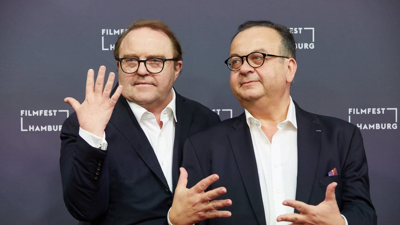 Schauspieler Gustav Peter Wöhler (l) und Filmfest-Chef Albert Wiederspiel haben kürzlich geheiratet. Schauspieler Gustav Peter Wöhler (l) und Filmfest-Chef Albert Wiederspiel haben kürzlich geheiratet.