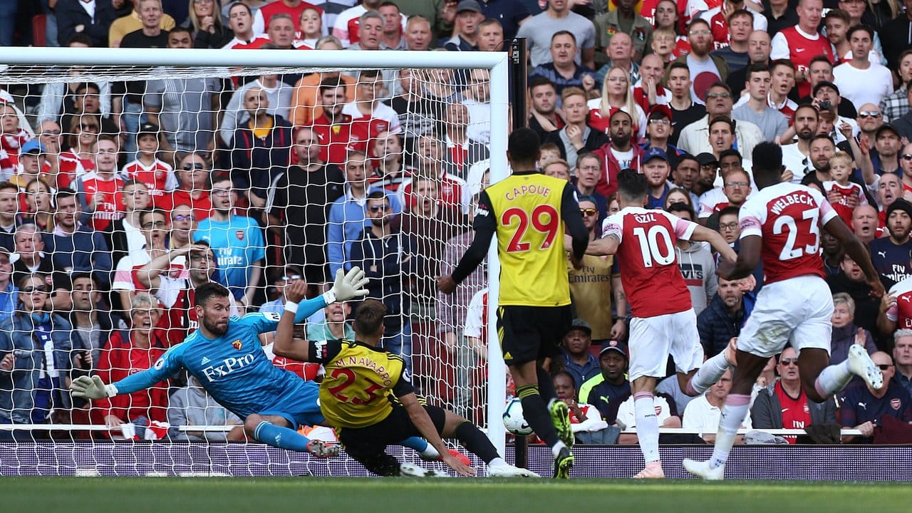 Mesut Özil traf zum 2:0 beim Heimsieg des FC Arsenal.