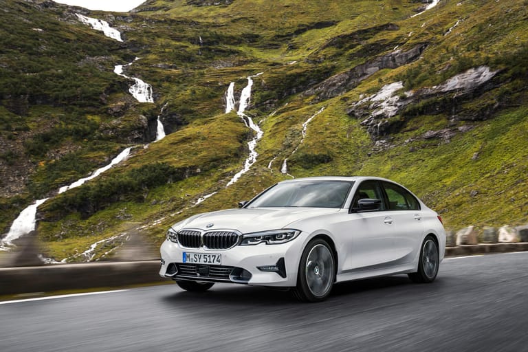 Preise unbekannt: Was der neue 3er kosten wird, sagt BMW noch nicht. Das aktuelle Modell ist ab 33.400 Euro zu haben.