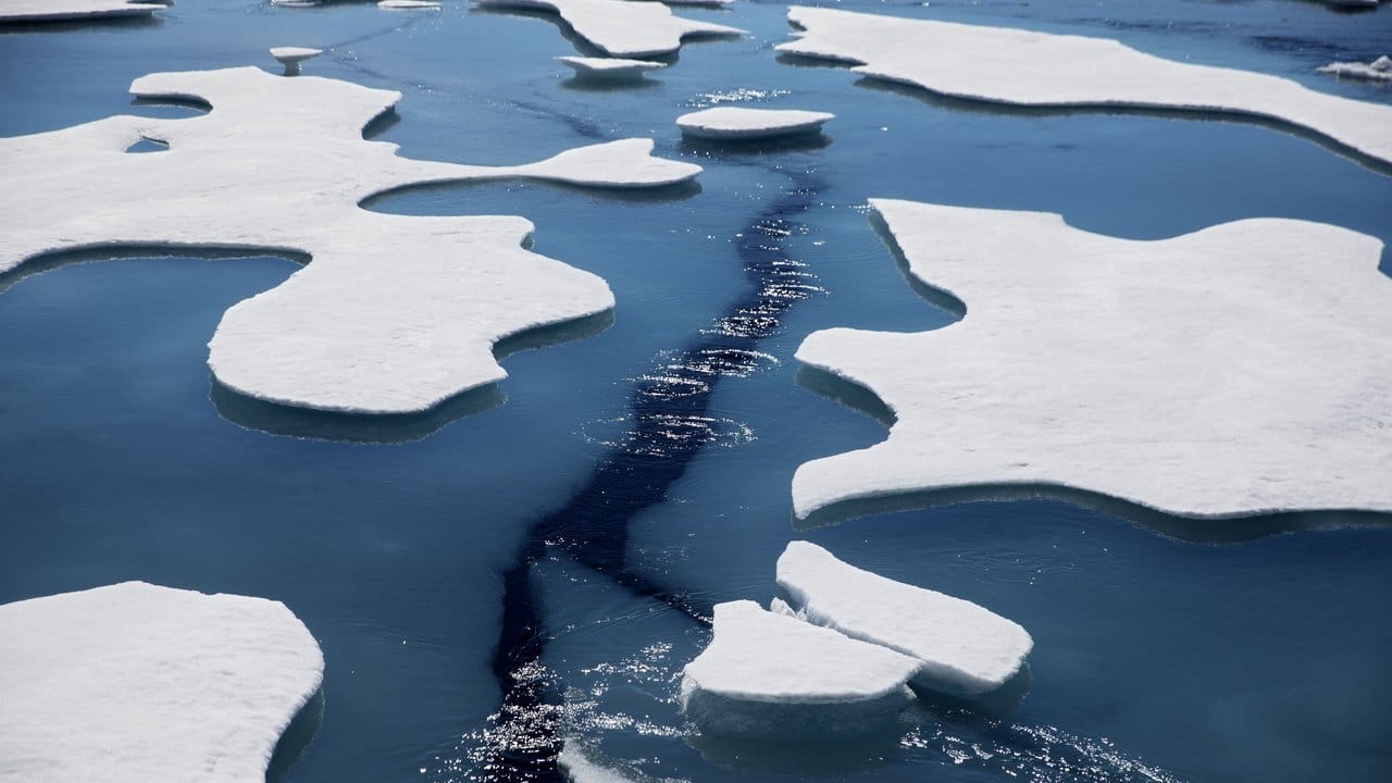 Einen eisfreien Arktischen Ozean im Sommer gibt es wahrscheinlich einmal pro Jahrhundert, bei 2 Grad Erderwärmung vermutlich "mindestens einmal pro Jahrzehnt".
