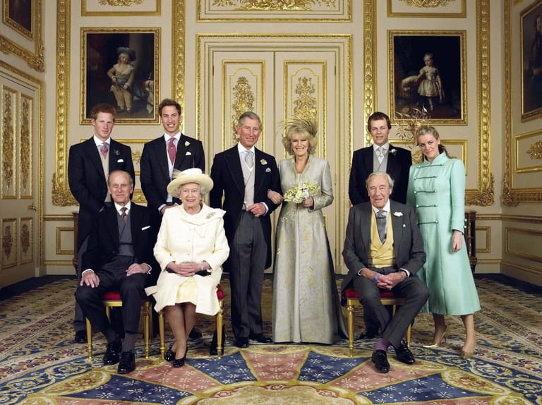 Offizielles Hochzeitsfoto: Dass die Queen einmal mit Camilla auf einem Foto posieren würde, hätte wohl früher auch niemand geglaubt.