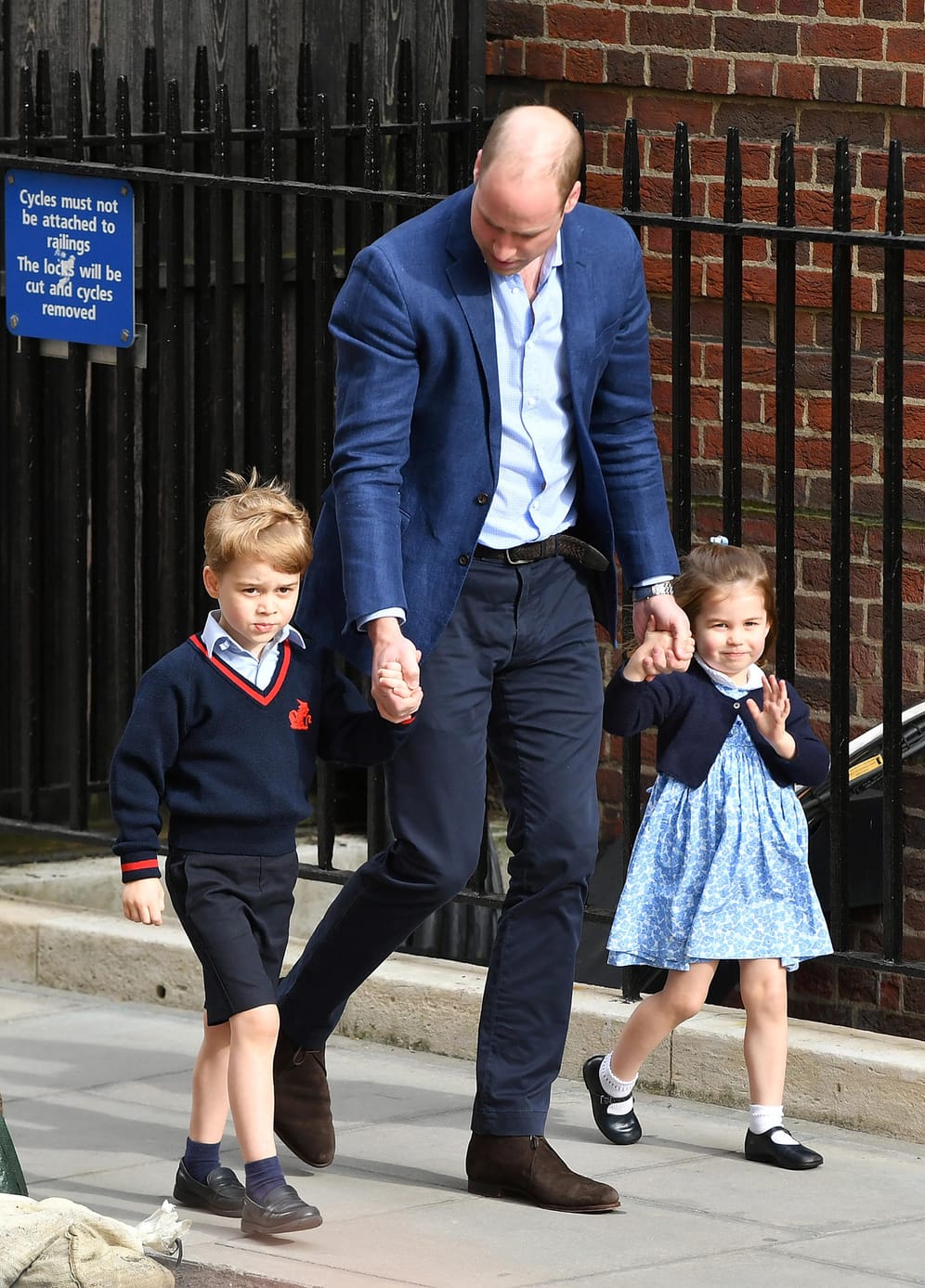 Krankenhausbesuch: William kommt mit George und Charlotte in den Lindo Wing, kurz nach der Geburt von Prinz Louis am 23. April 2018.