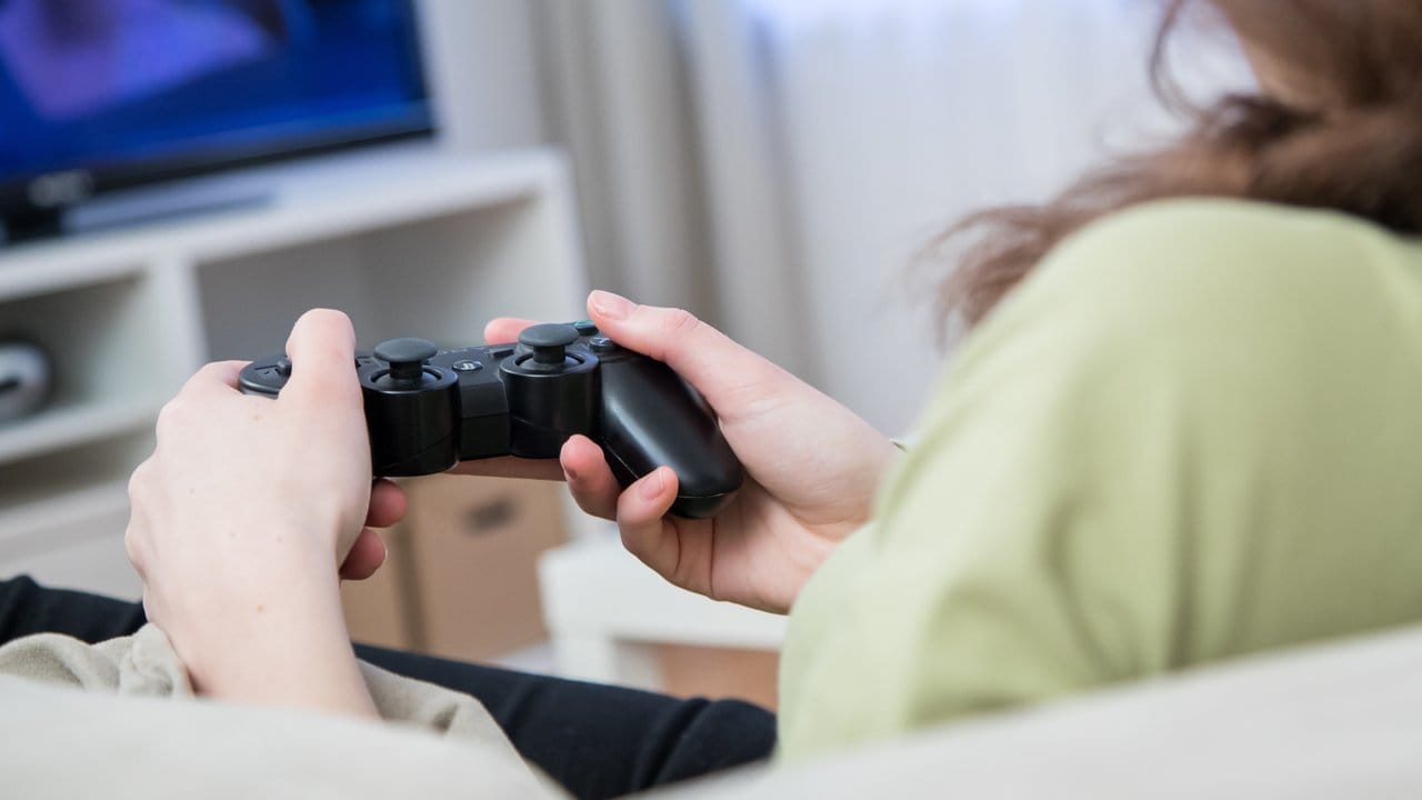 Für die Playstation 4 gibt es die Abonnements Playstation Plus und Playstation Now. Für die Playstation 4 gibt es die Abonnements Playstation Plus und Playstation Now.