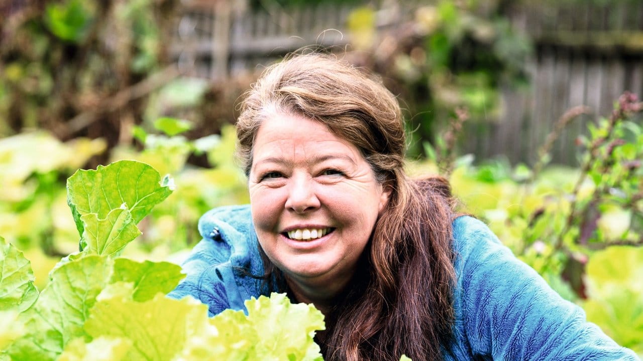 Annette Holländer ist Gartenbuchautorin und Selbstversorgerin.