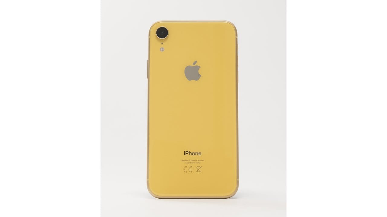 Verglaste Rückseite in verschiedenen Farben: Neben Gelb bietet Apple das iPhone XR in Rot, Blau, Orange, Schwarz und Weiß an.