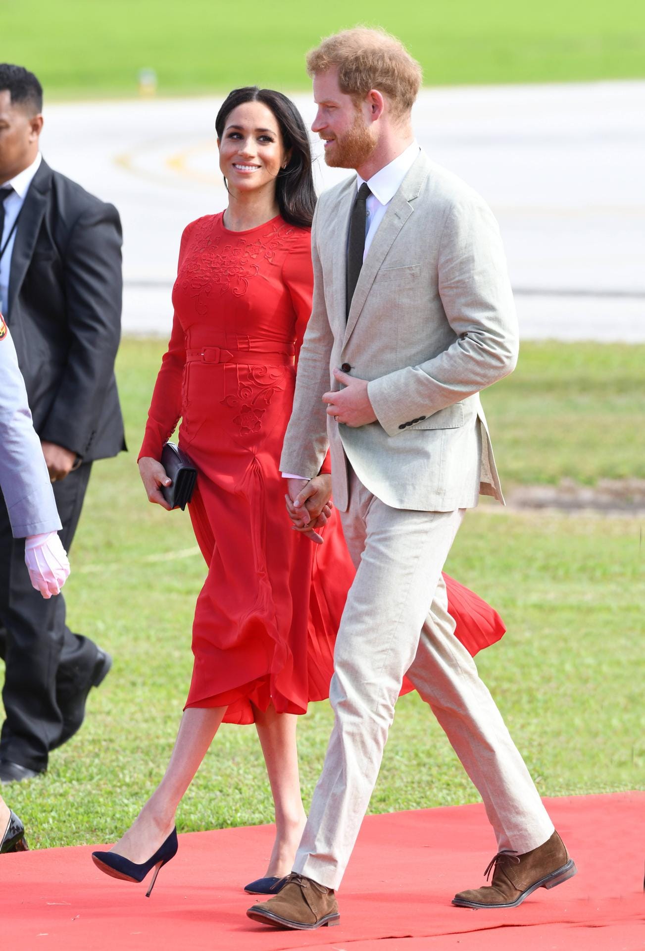 Am selben Tag kommt das royale Paar auf Tonga an.