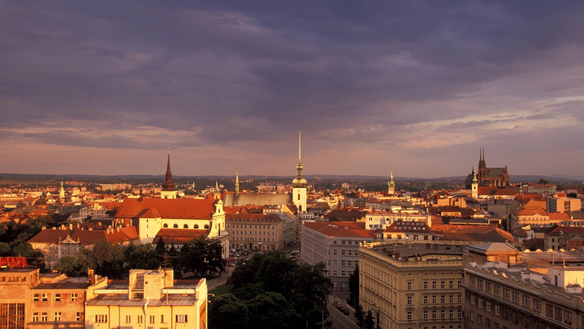 Altstadt von Brünn: In der tschechischen Stadt finden Sie neben Altbauten auch moderne Gebäude.