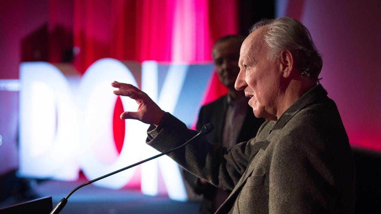 Werner Herzog hat zusammen mit André Singer einen Dokumentarfilm über Michail Gorbatschow gedreht. Werner Herzog hat zusammen mit André Singer einen Dokumentarfilm über Michail Gorbatschow gedreht.