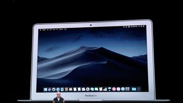 Apple CEO Tim Cook: stellt das neue MacBook Air vor.