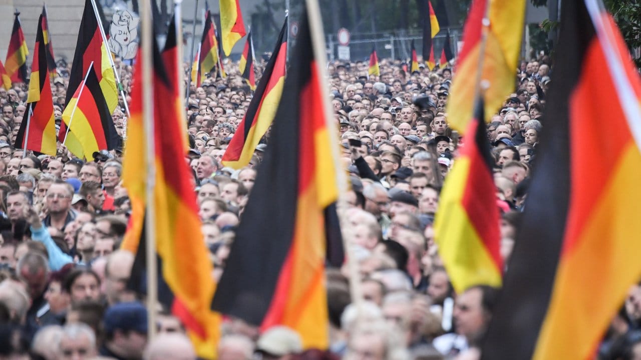Spannungsgeladenes Chemnitz: Bundespräsident Steinmeier besucht die sächsische Stadt, die für so viele Schlagzeilen gesorgt hat.