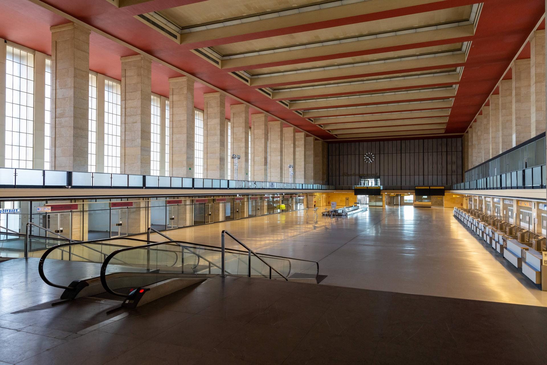 Flughafen Berlin-Tempelhof: Der Flughafen ist seit 2008 geschlossen und seitdem ein beliebtes Ausflugsziel.