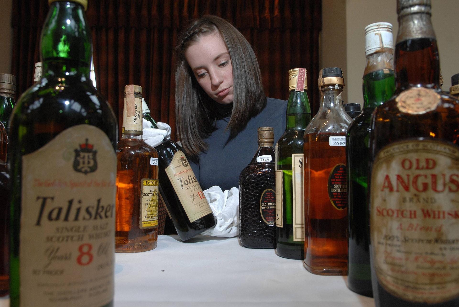 Whiskyflaschen: Bei der Scotch Whisky Experience können Sie alles rund um den Produktionsprozess des edlen Alkohols lernen.