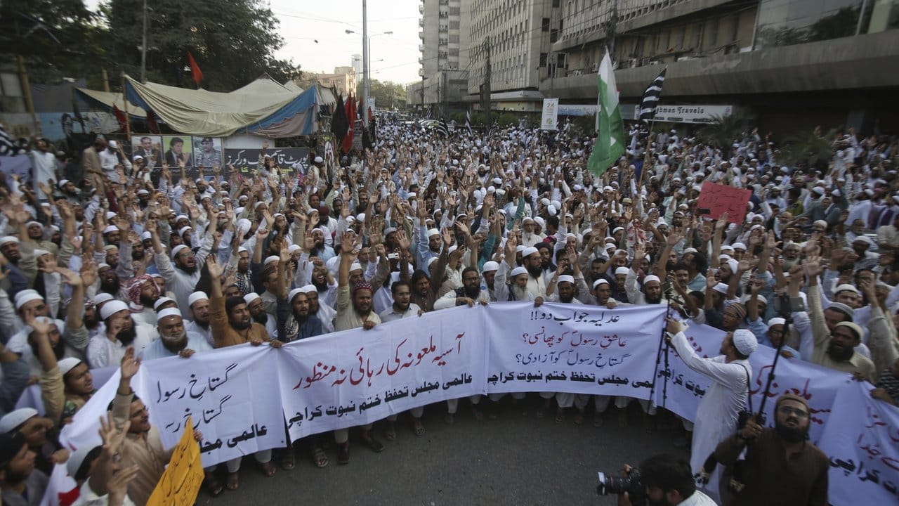 Auch in Karachi kam es wegen der Freisprechung einer Christin zu Demonstrationen.