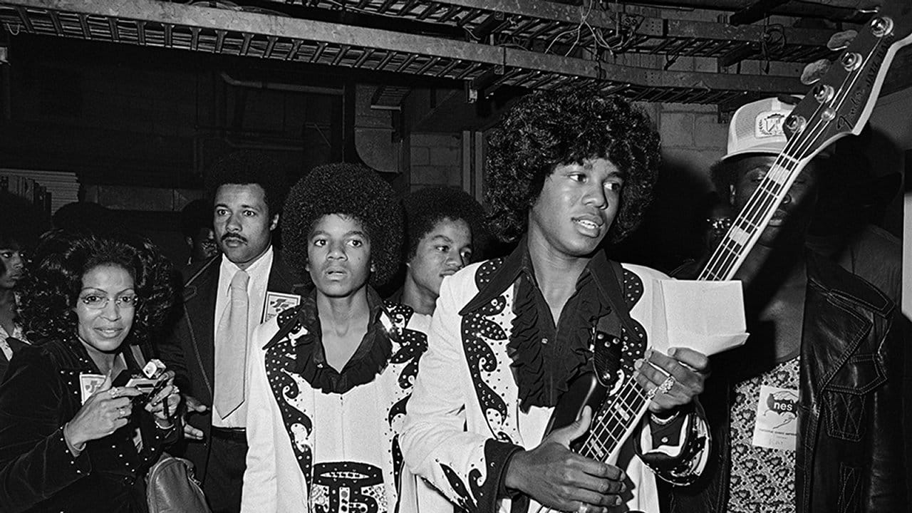 The Jackson 5 im Juni 1974 bei einem Auftritt in The Forum (Inglewood).
