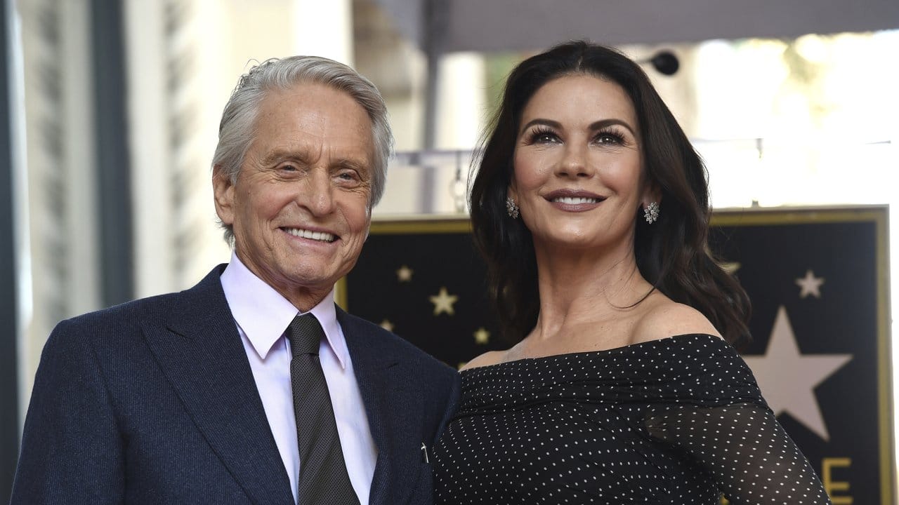 Der Schauspieler Michael Douglas und seine Frau Catherine Zeta-Jones. Der Schauspieler Michael Douglas und seine Frau Catherine Zeta-Jones.