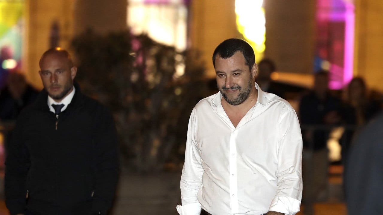 Der italienische Innenminister Matteo Salvini kommt zu einer Kabinettssitzung in Rom.