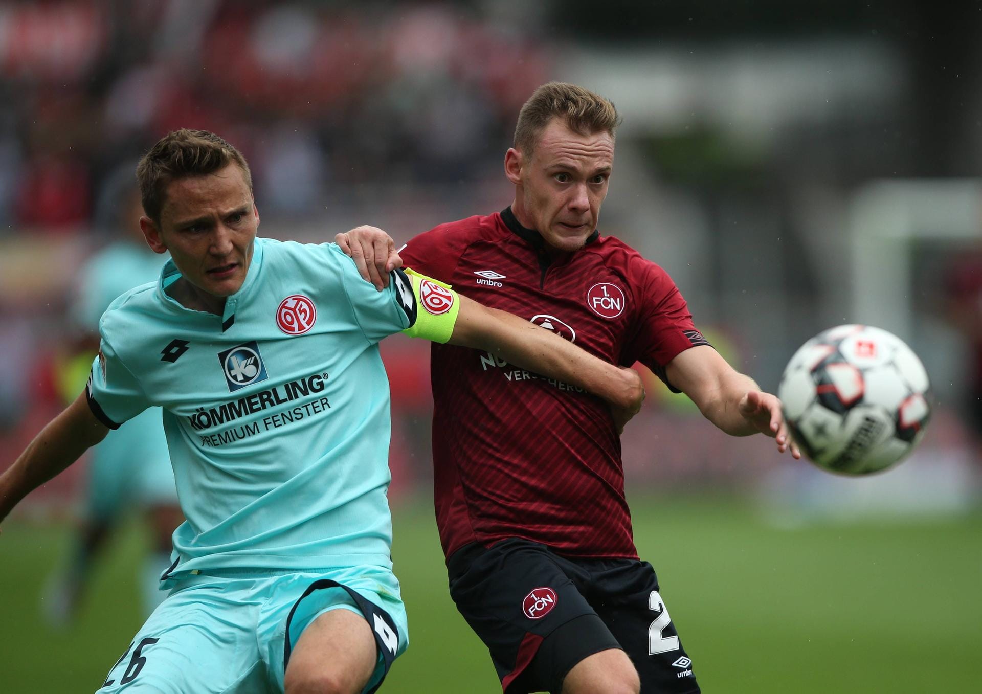 FSV Mainz 05: Niko Bungert (l.)
