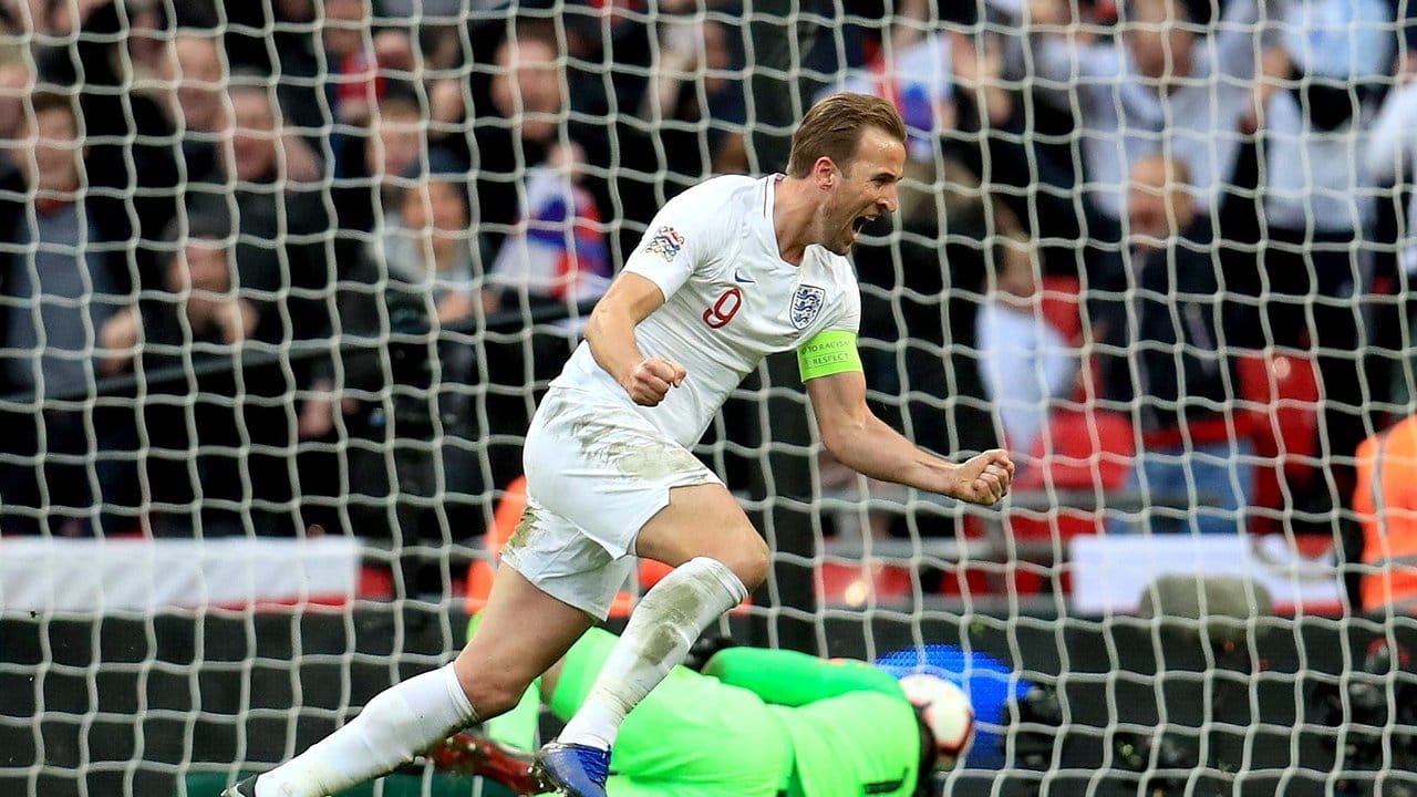 Der Engländer Harry Kane jubelt nach seinem Siegtreffer gegen Kroatien.