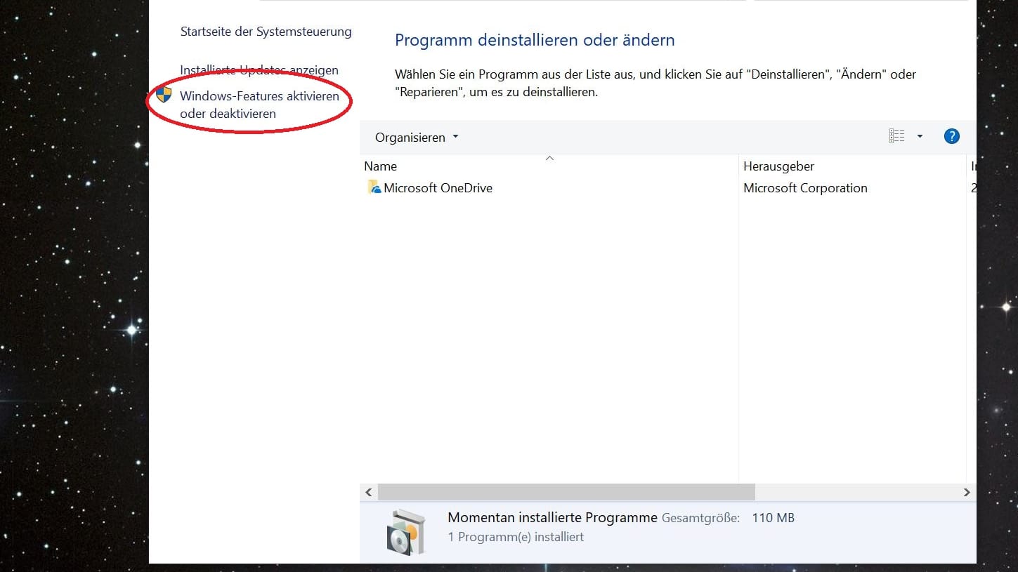 Es erscheint das Fenster "Programme und Features". Wählen Sie auf der linken Seite die Option "Windows-Features aktivieren oder deaktivieren". Alternativ können Sie im "Ausführen-Fenster" auch optionalfeatures statt appwiz.cpl eingeben und diesen Schritt überspringen.