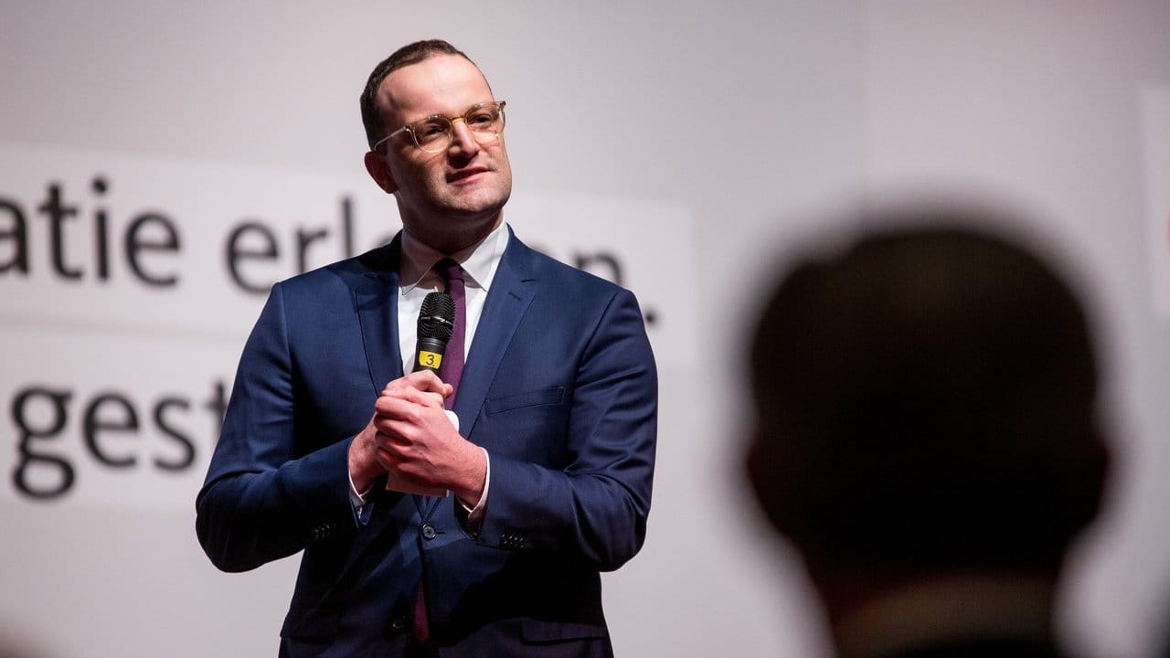 Jens Spahn warb für einen "modernen Patriotismus". Jens Spahn warb für einen "modernen Patriotismus".