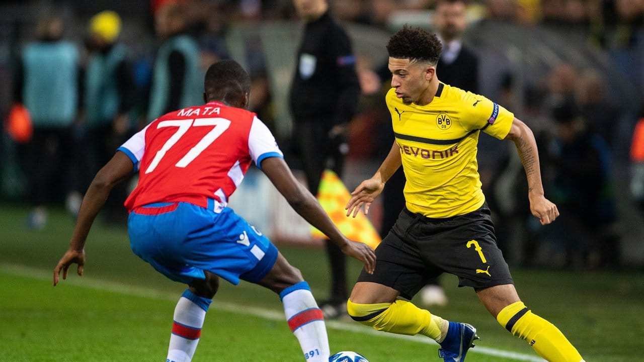 Die BVB-Offensive um Jadon Sancho (r) konnte gegen den FC Brügge keine Tore erzielen. Die BVB-Offensive um Jadon Sancho (r) konnte gegen den FC Brügge keine Tore erzielen.