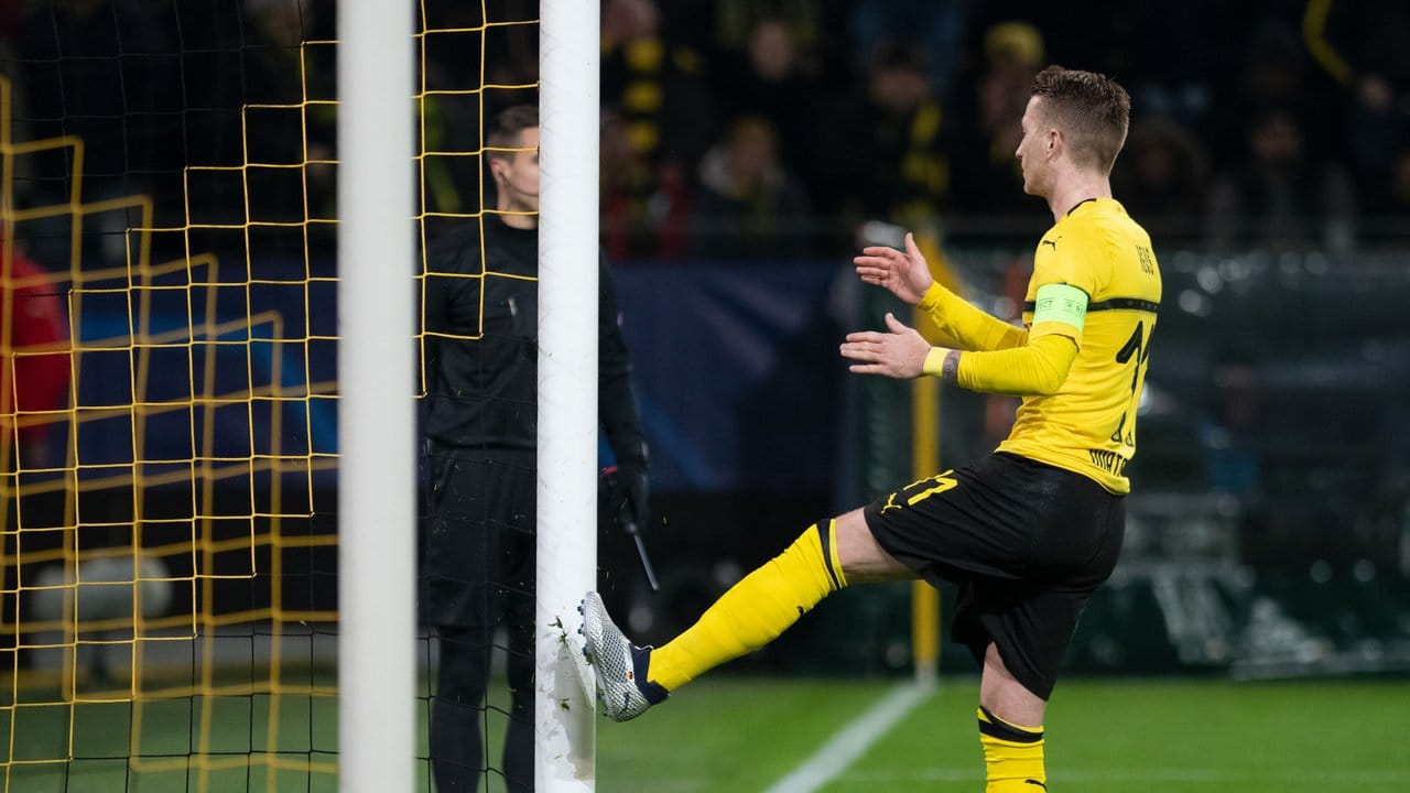 Marco Reus ärgerte sich nach einer vergebenen Chance. Marco Reus ärgerte sich nach einer vergebenen Chance.