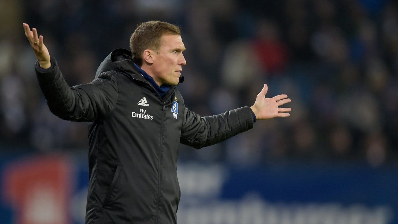 Mit Trainer Hannes Wolf will der Hamburger SV den Wiederaufstieg sicherstellen.