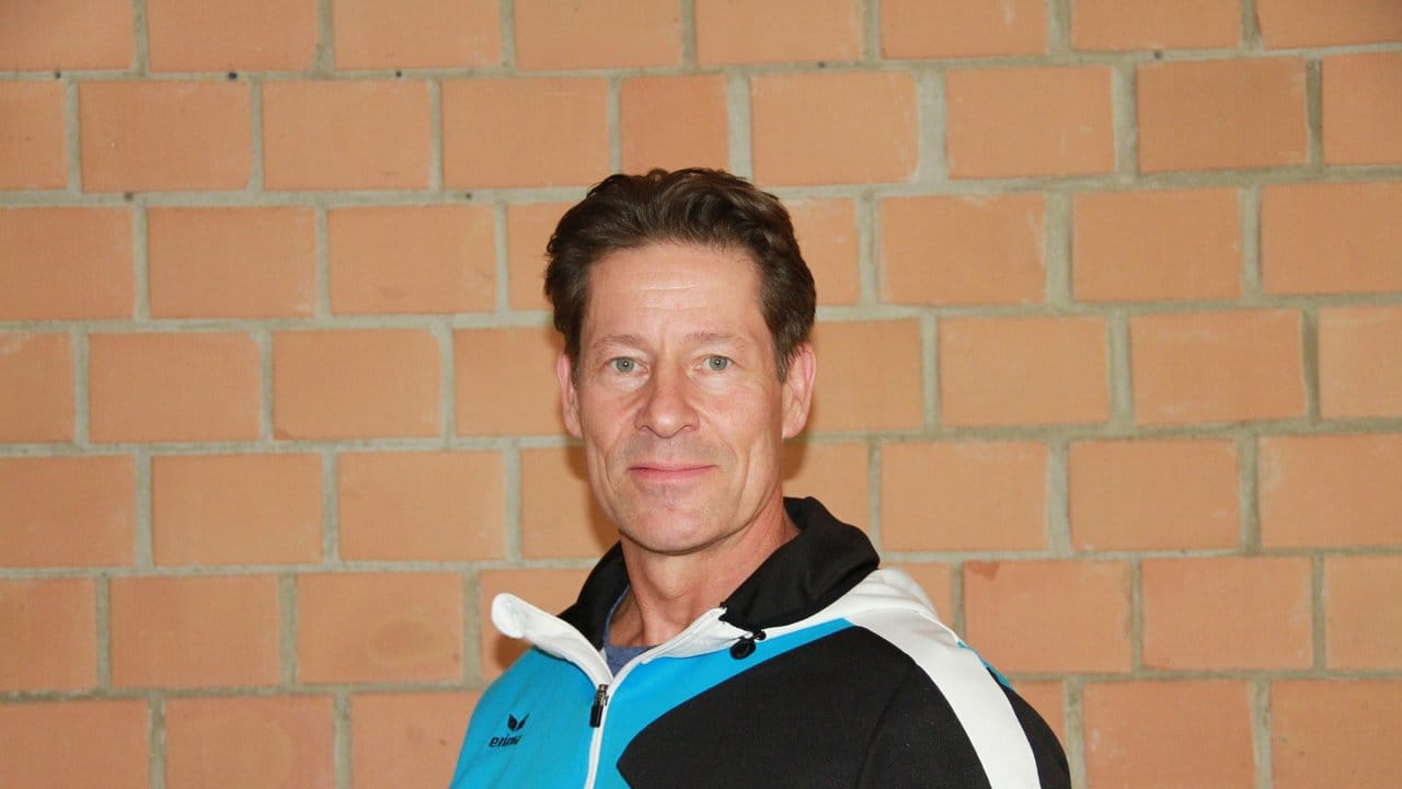 Mike Branke ist Pädagogischer Leiter der Deutschen Fitnesslehrer Vereinigung (DFLV) im hessischen Baunatal.