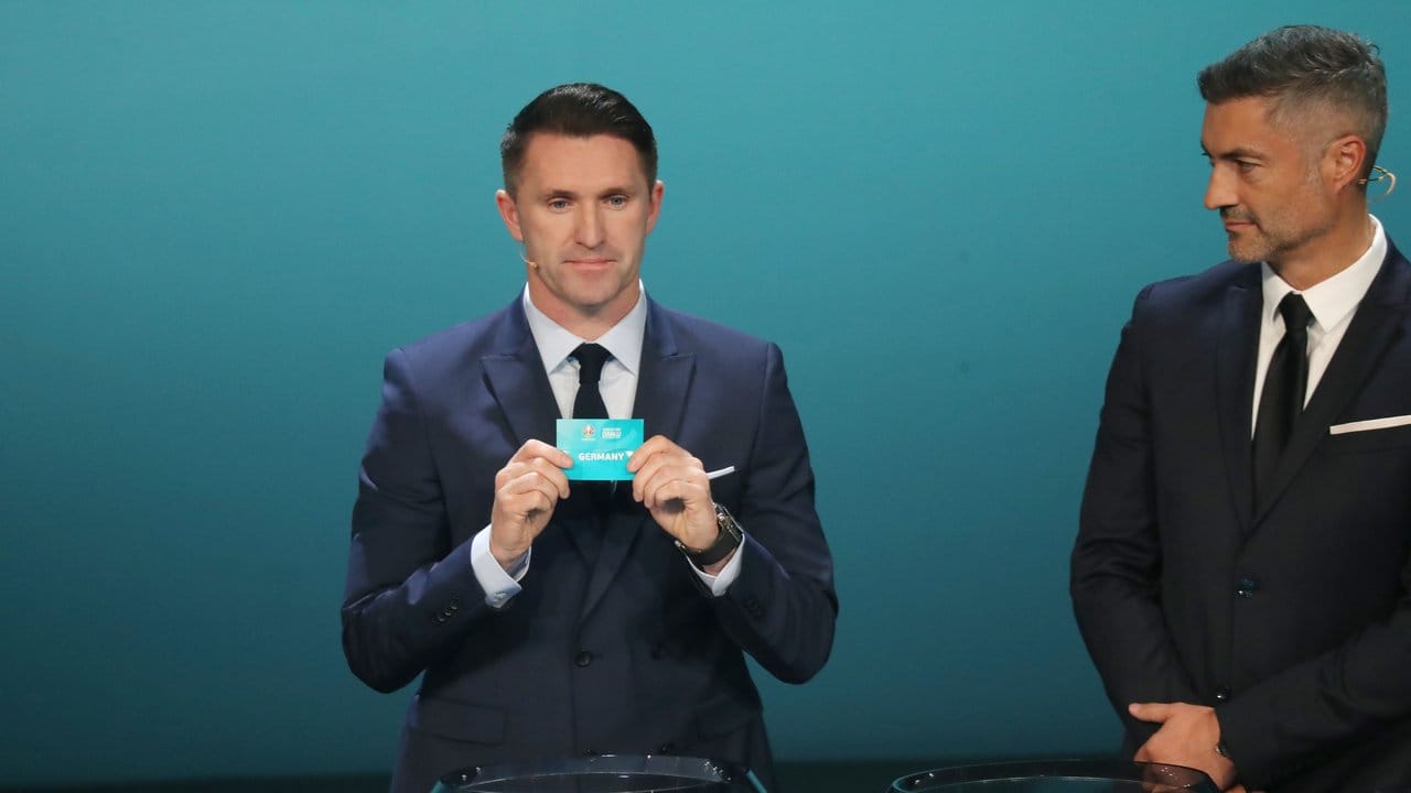 Der Ire Robbie Keane zog das Deutschland-Los. Der Ire Robbie Keane zog das Deutschland-Los.