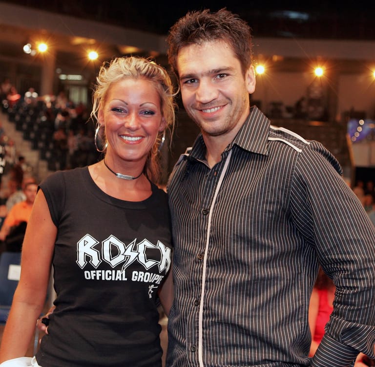 Markus Beyer mit seiner Ehefrau Daniela Haak, Sängerin der Popband Mr. President.