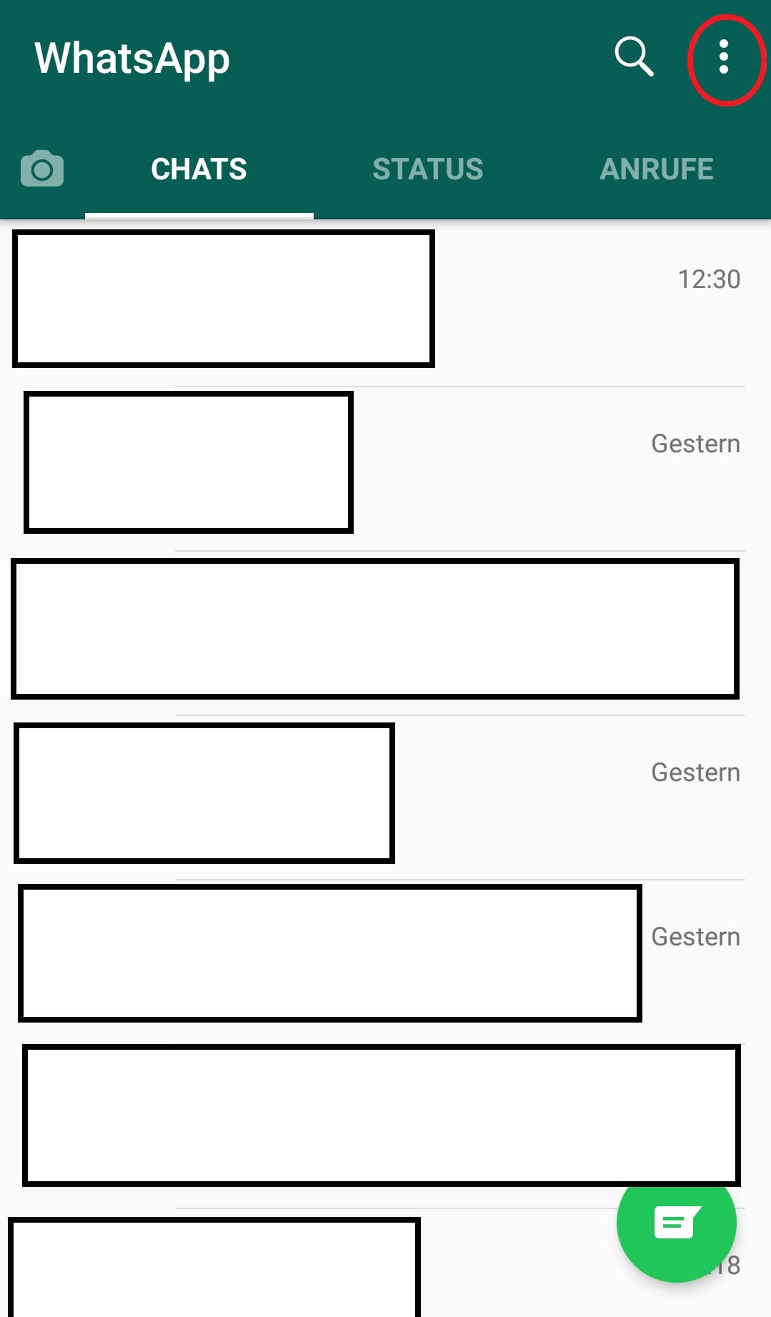 Tipp 6: Die Hintergründe im Chatfenster lassen sich in den Einstellungen ändern. Klicken Sie im Fenster mit den Kontakten auf die drei Punkte rechts oben.