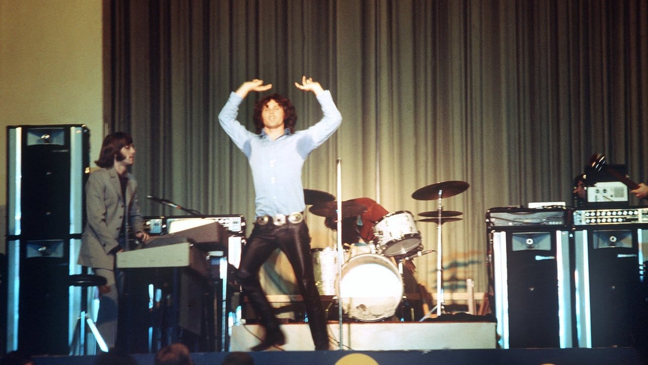 Jim Morrison hatte sein Publikum immer im Griff. Jim Morrison hatte sein Publikum immer im Griff.