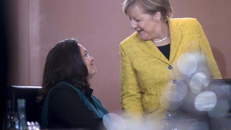 SPD-Vorsitzende Andrea Nahles und Bundeskanzlerin Angela Merkel: Die Machtzentren in der großen Koalition verschieben sich.